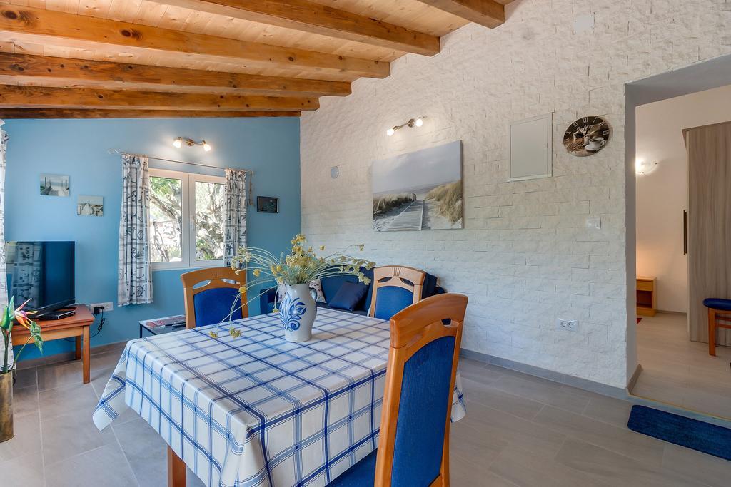 Holiday Home Nikol Veli Losinj Exterior photo