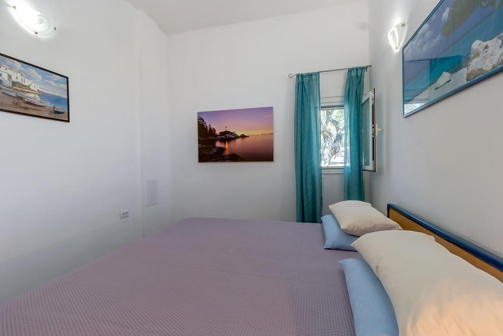 Holiday Home Nikol Veli Losinj Exterior photo